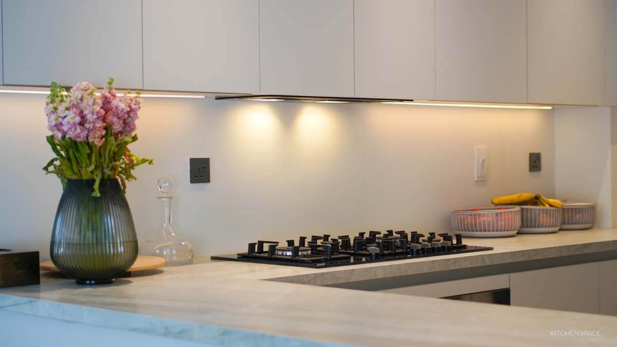 Neutral U-Shape Kitchen